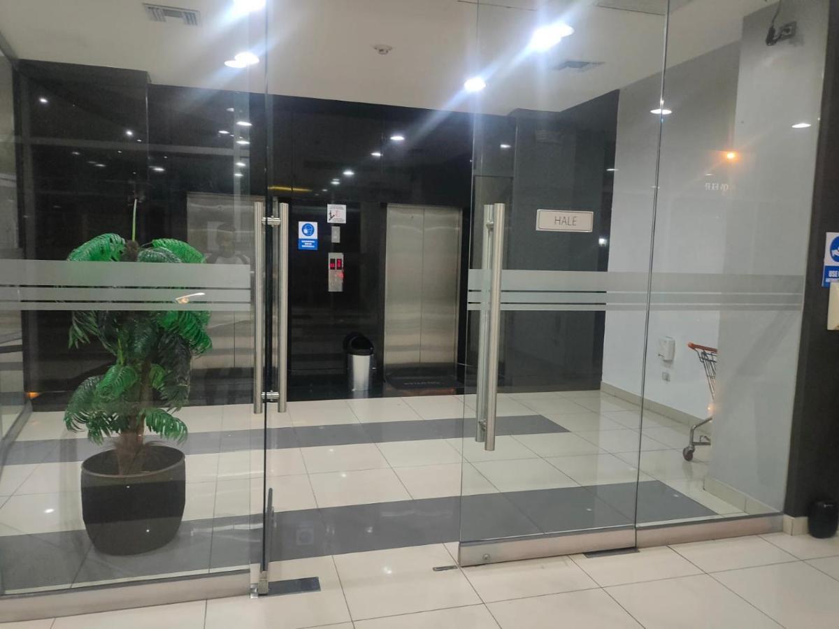 Con Generador Elegante Piscina Gym Parqueo En El Norte Gye 公寓 Guayaquil