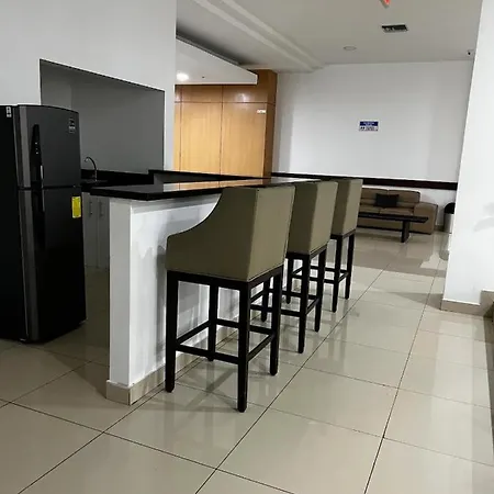 Con Generador Suite Elegante Piscina Gym Parqueo En El Norte Gye Guayaquil Exterior foto